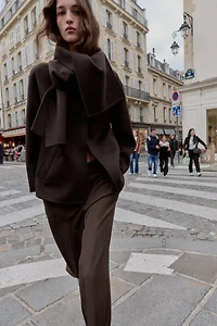 WOOL BLEND SHORT COAT WITH SCARF