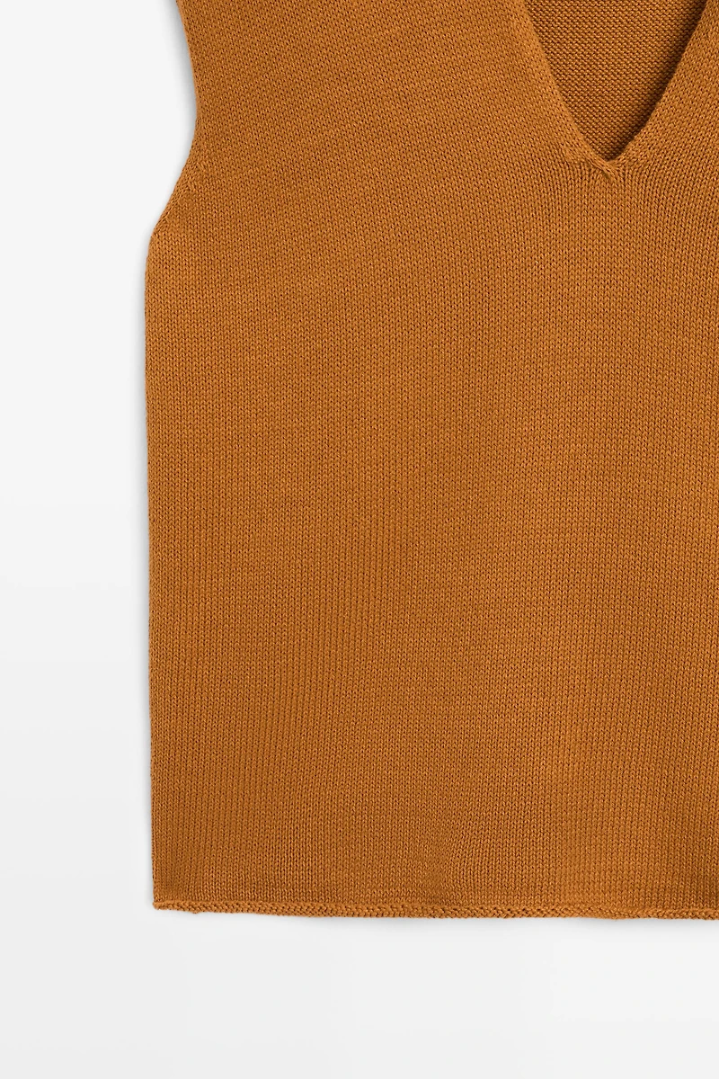 100% Cotton V-Neck Vest - STUDIO
