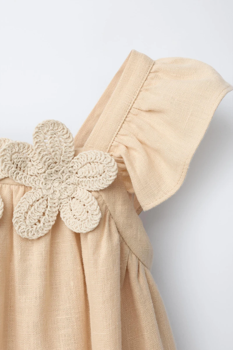 ROBE 100% LIN FLEURS CROCHET