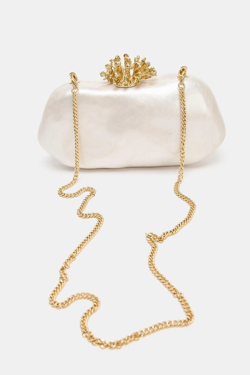METALLIC DETAIL CLUTCH
