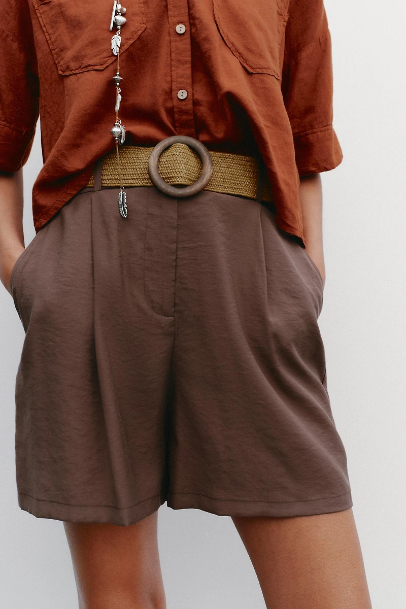 PLEATED BELT SHORTS