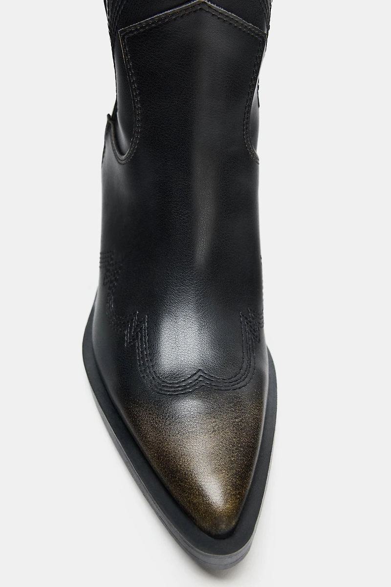 EMBROIDERED COWBOY BOOTS
