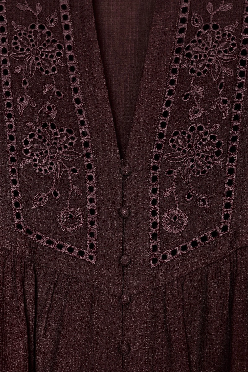EMBROIDERED BLOUSE