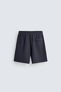 TEXTURED JOGGER SHORTS