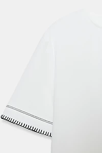CONTRAST TOPSTITCHED TOP