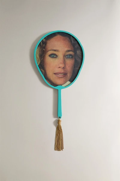 MARISA BERENSON PAPER FAN