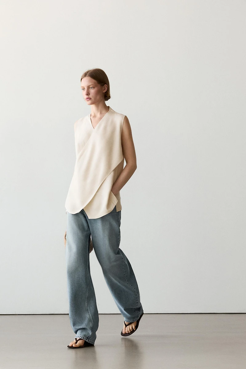 Flowing linen blend crossover top