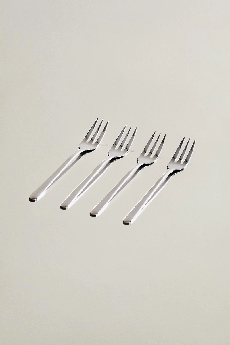 SET OF SHINY STEEL DESSERT FORKS (SET OF 4)