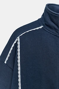 LACE TRIM SWEATSHIRT