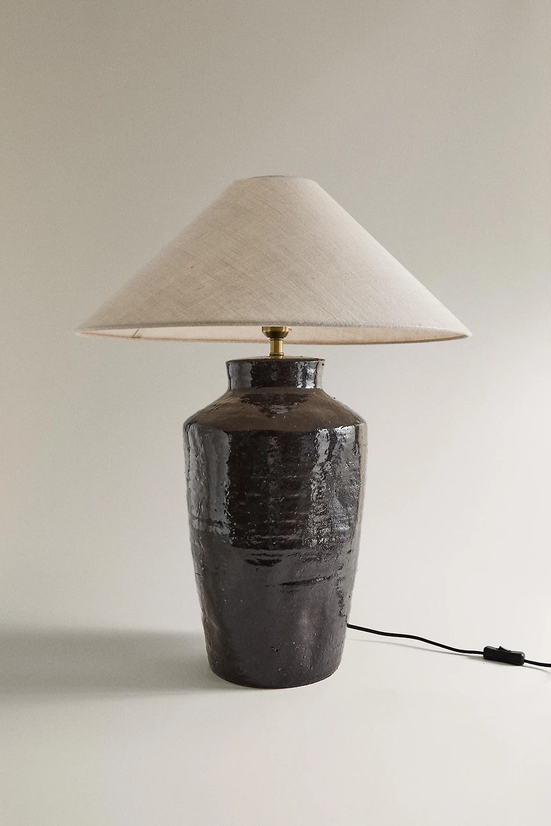 CERAMIC TABLE LAMP