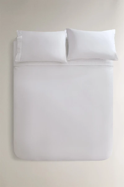 SATEEN COTTON DUVET COVER WITH PLEATED EDGE (400 THREAD COUNT)