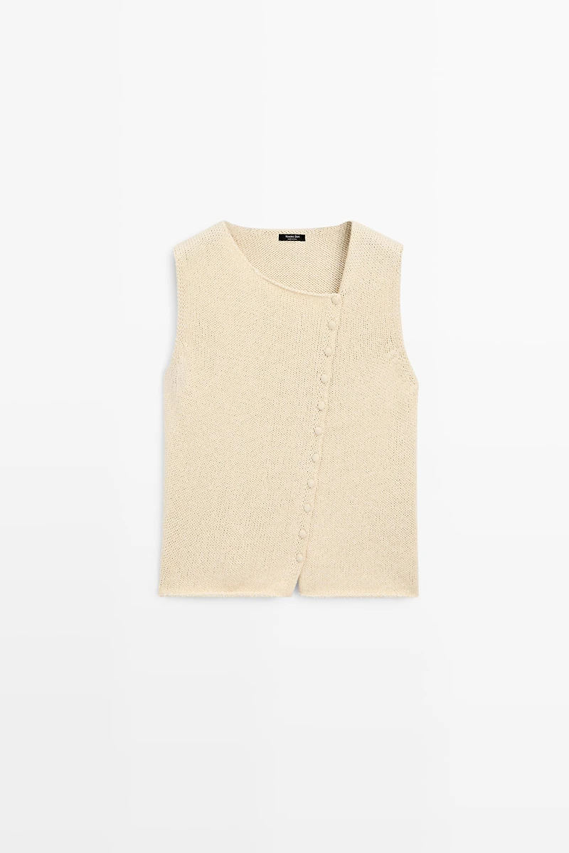 Cotton blend knit top with button detail