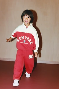 FLEECE JOGGING PANTS WITH PATCH