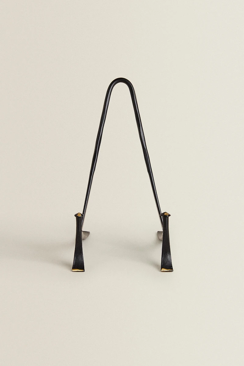 METAL STAND