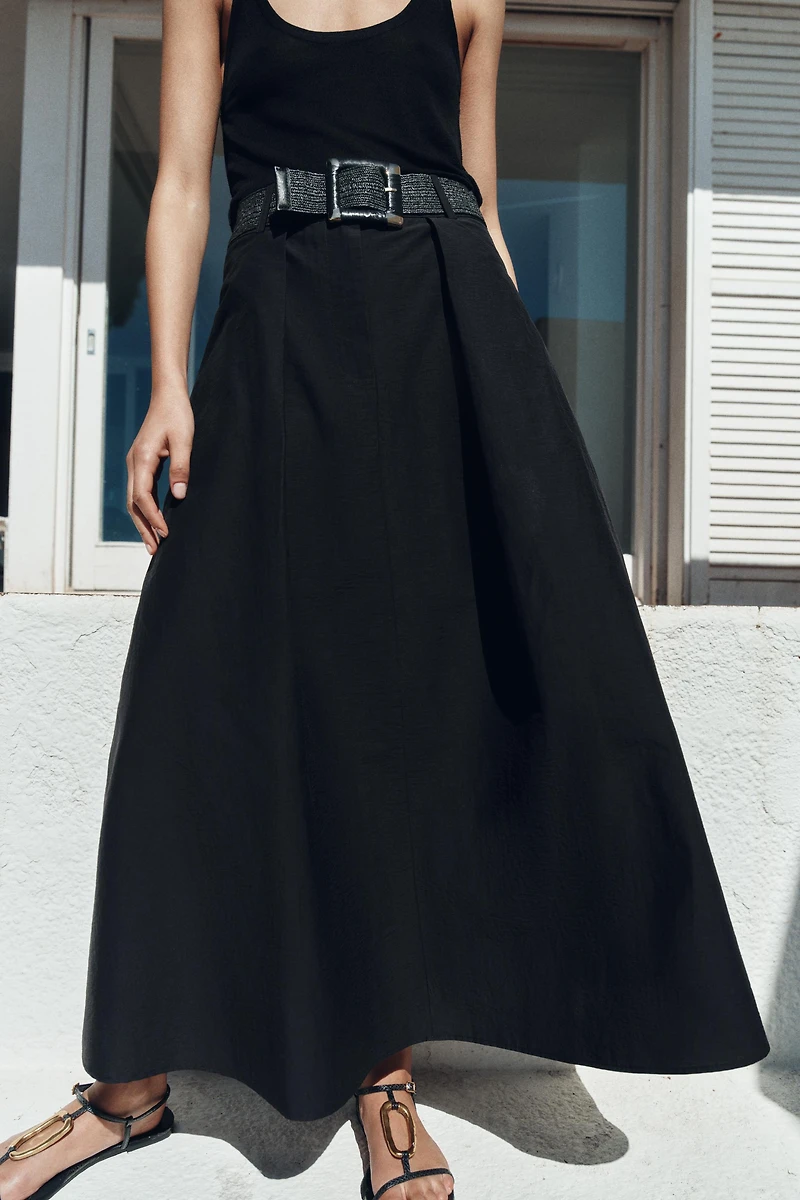 MIDI SKIRT WITH BELT
