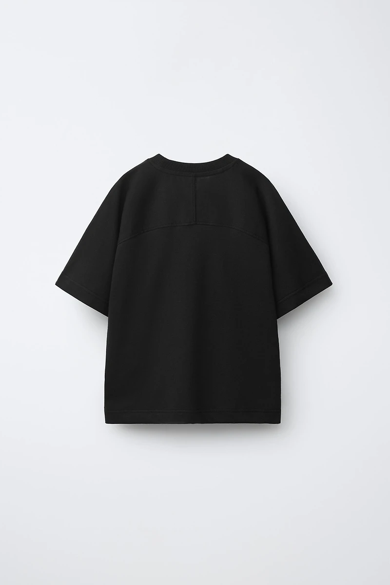T-SHIRT AND SHORTS SET