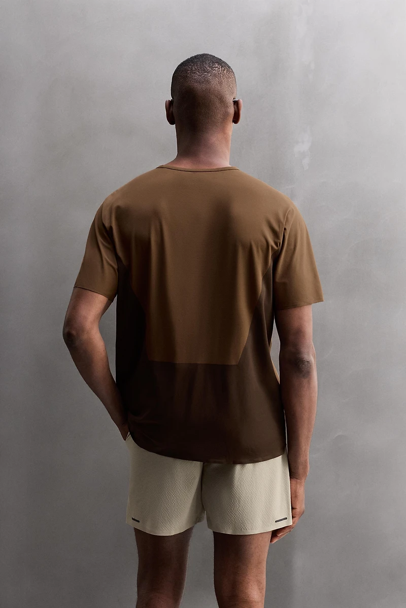 COLOR BLOCK TECHNICAL T-SHIRT