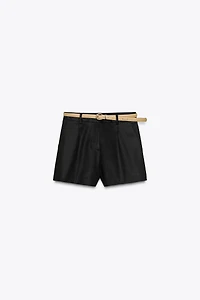 BELTED SHORTS WITH DARTS