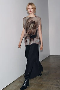 BEADED PRINT TOP