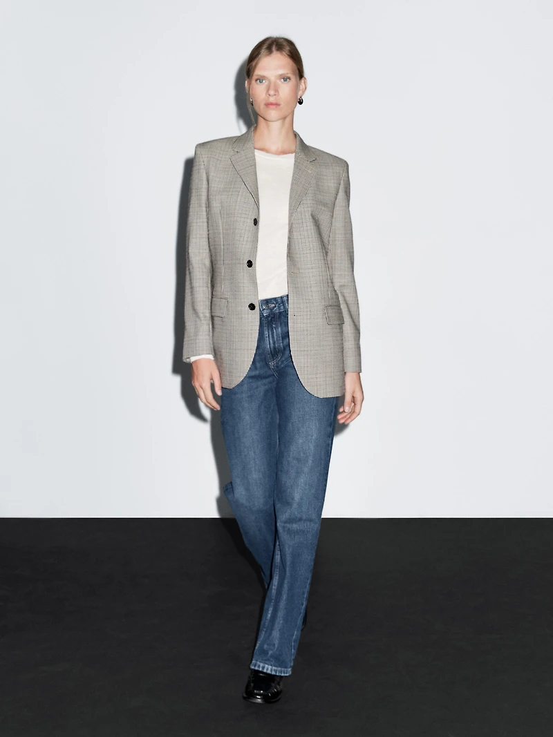 Mid-rise straight-leg jeans