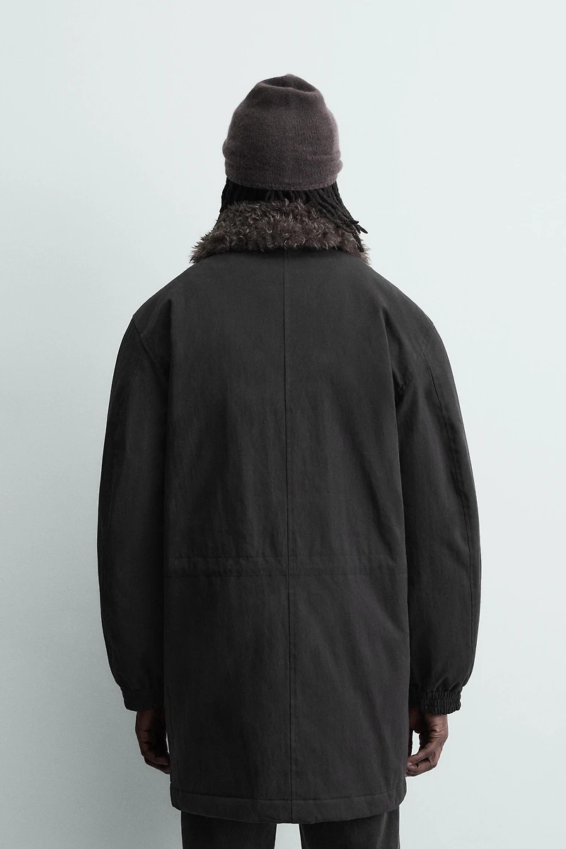 PARKA À COL AMOVIBLE EN MATIÈRES VARIÉES
