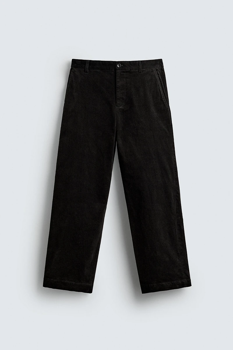 PANTALON COUPE CAROTTE STRUCTURÉ