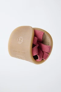 SANDALES EN CUIR STYLE PLAGE
