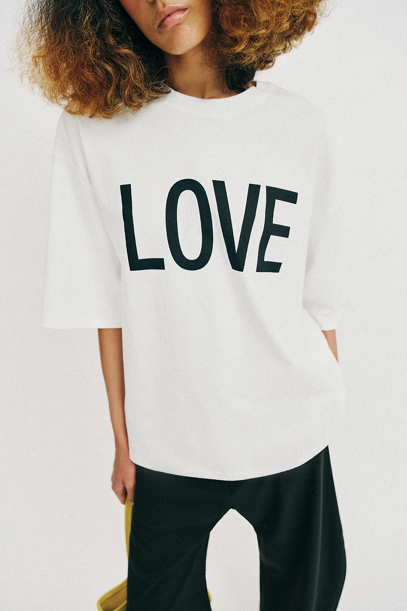 OVERSIZED TEXT T-SHIRT