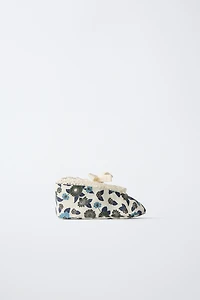 BALLET FLATS WITH BOW AND FLOWERS