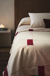 QUILTED CHRISTMAS MULTI-PURPOSE THROW