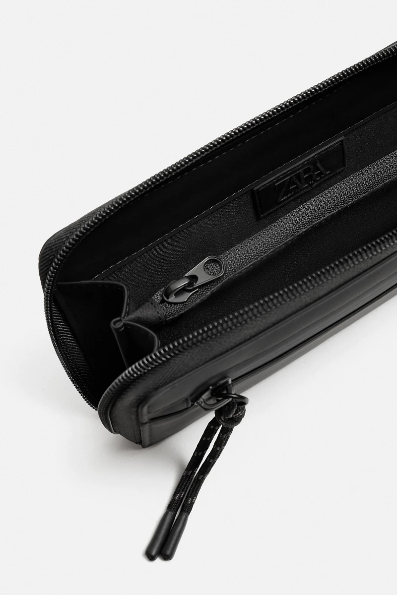 RUBBERIZED WALLET