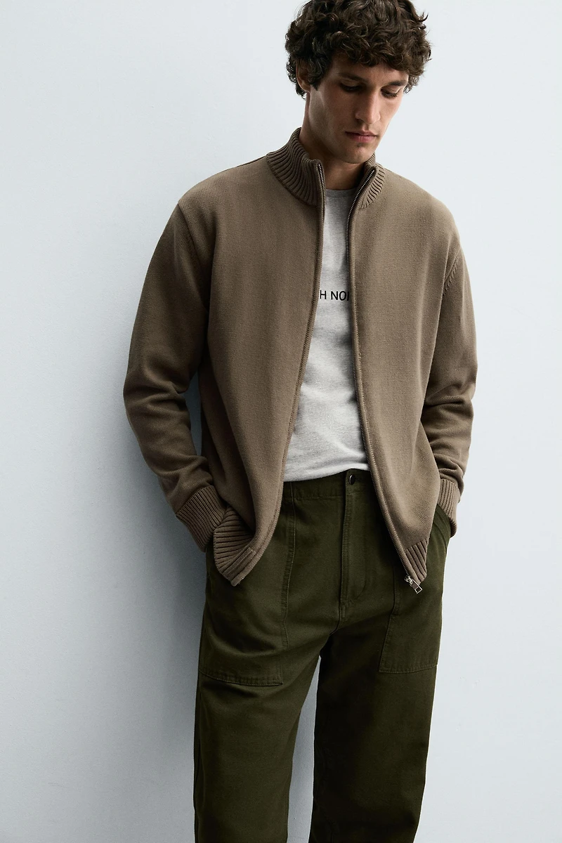 ZIP-UP KNIT CARDIGAN