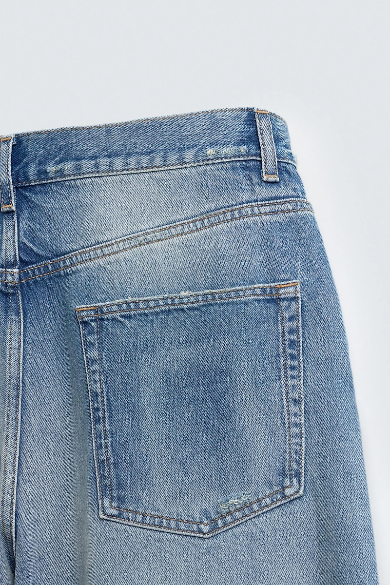 RIPPED RELAXED FIT JEANS