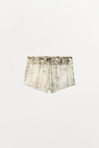 RUFFLED PRINT SHORTS