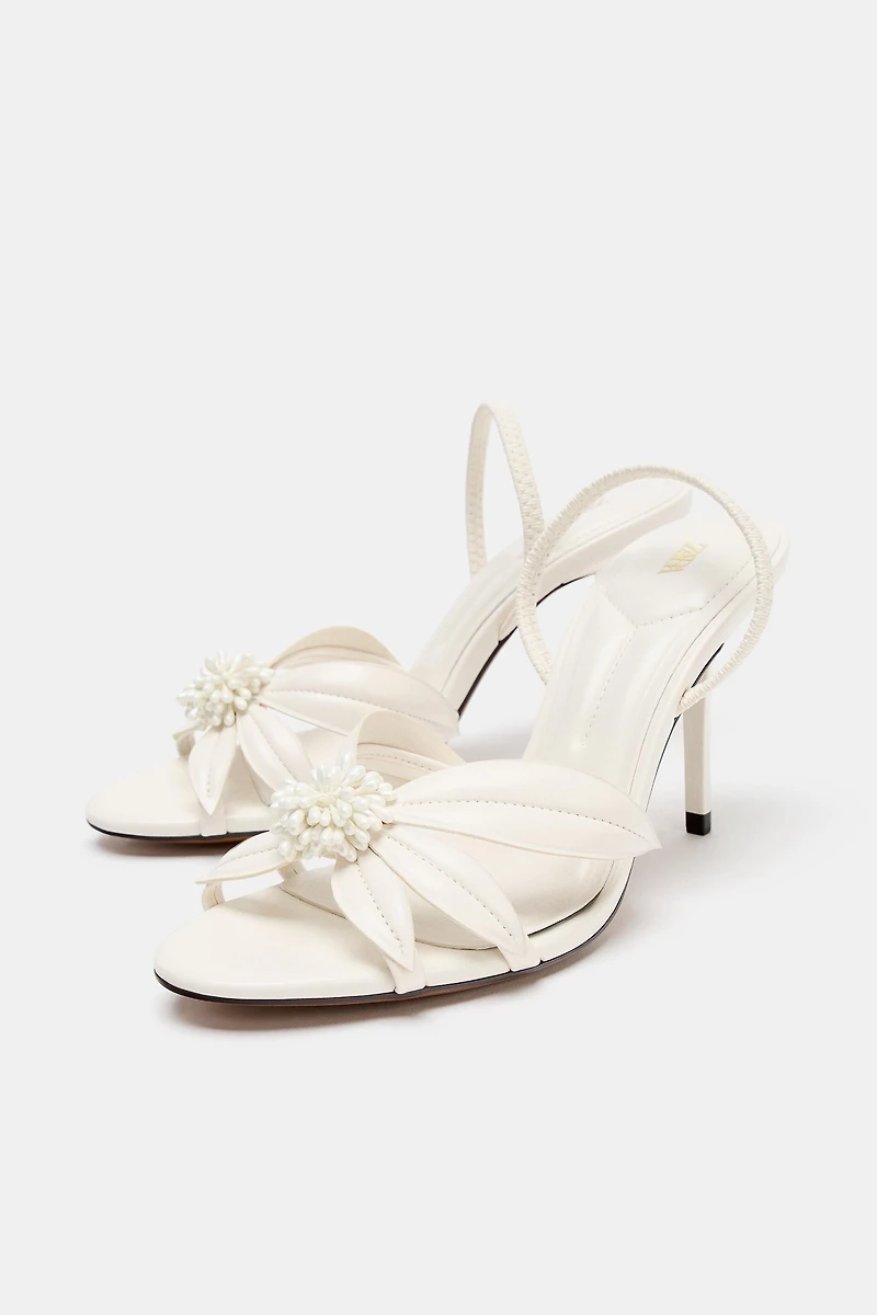 FLORAL DETAIL HEELED SANDALS