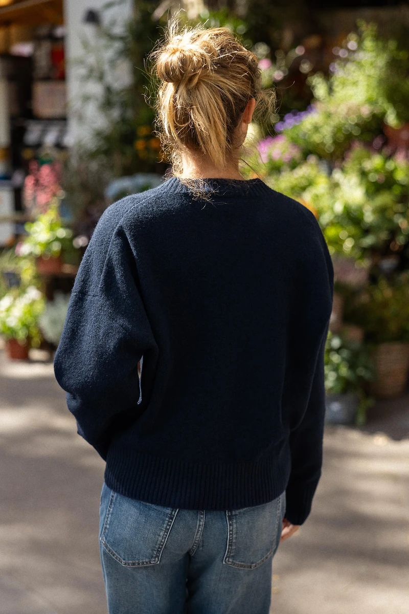 PULL DOUX EN MAILLE COL V