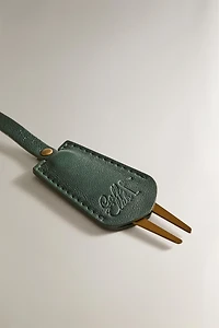 GOLF DIVOT REPAIR TOOL
