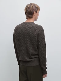 Pull en maille tressée à col rond