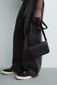 TEXTURED CROSSBODY BAG
