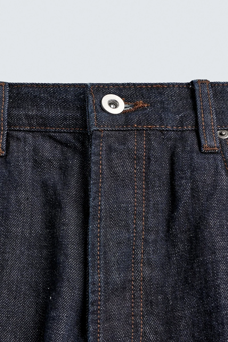 LIMITED EDITION STRAIGHT FIT JEANS