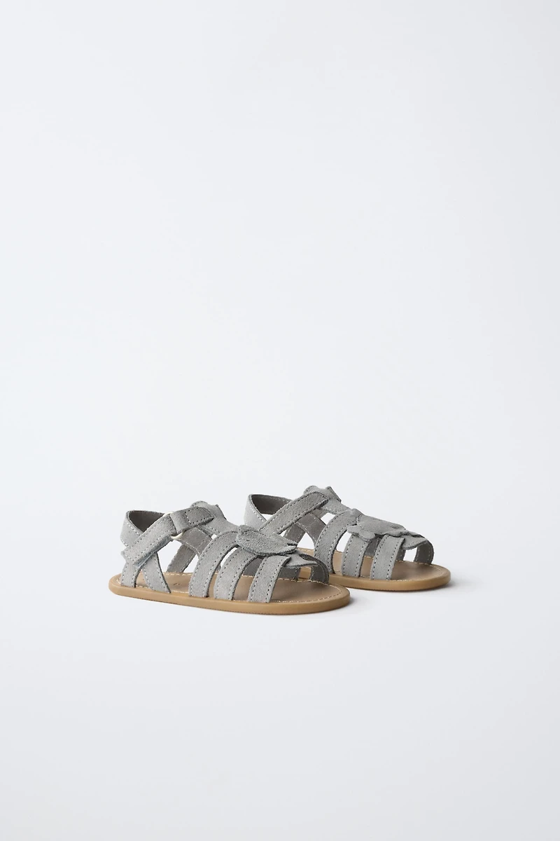 LEATHER FISH SANDALS