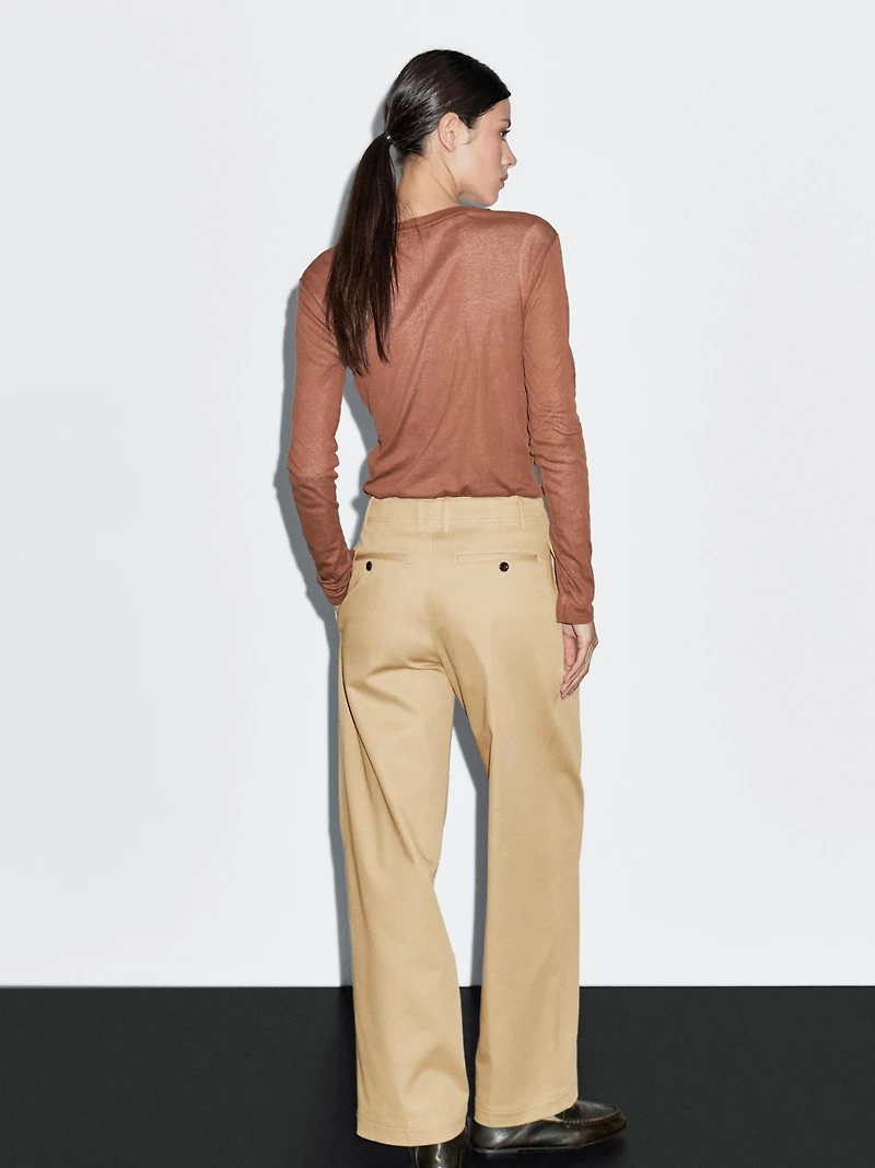 Wide-leg trousers