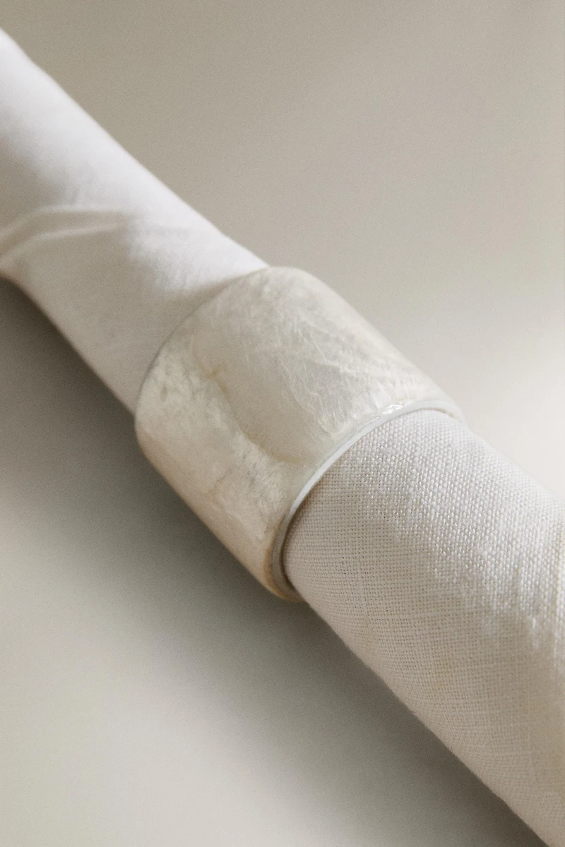 PACK OF SHELL NAPKIN HOLDERS (PACK OF 4)
