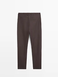 Total look linen trousers