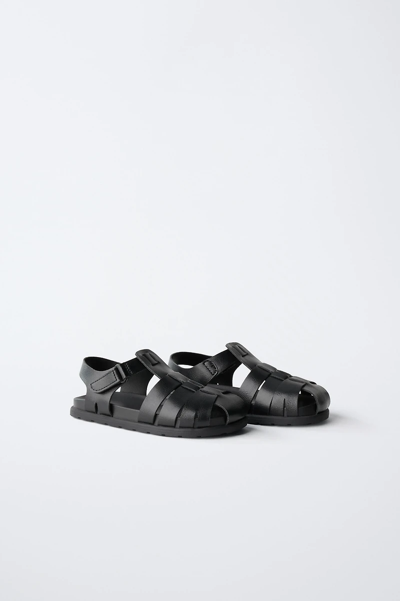 STRAPPY FISHERMAN SANDALS