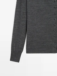 Cardigan col montant avec boutons en tissu