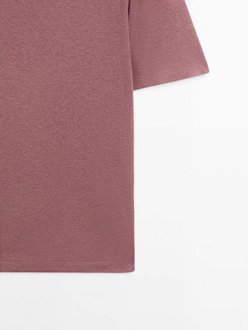 Short sleeve cotton blend T-shirt