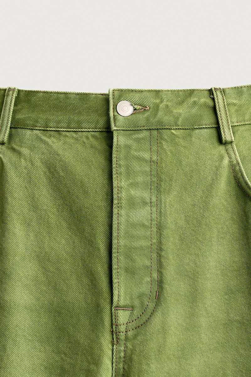 WASHED STRAIGHT-FIT JEANS