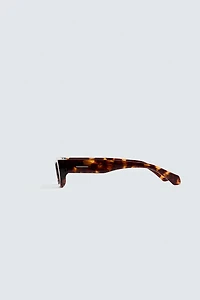 SQUARED SUNGLASSES