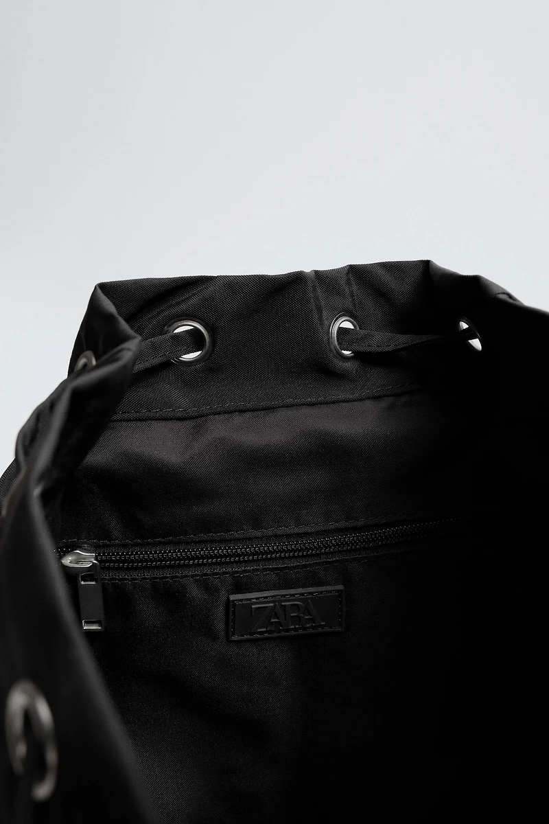 TECHNICAL FLAP BACKPACK